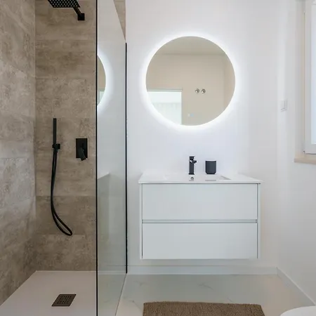 Venus With Jacuzzi And Private Pool